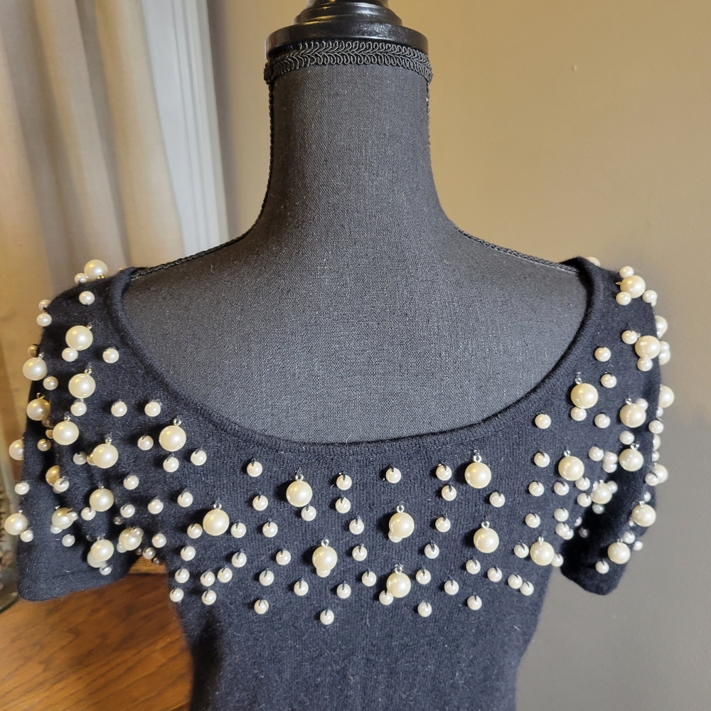 VINTAGE ANNE KLEIN 2 WOOL AND ANGORA SWEATER DRESS WITH PEARLS - Picture 4 of 10